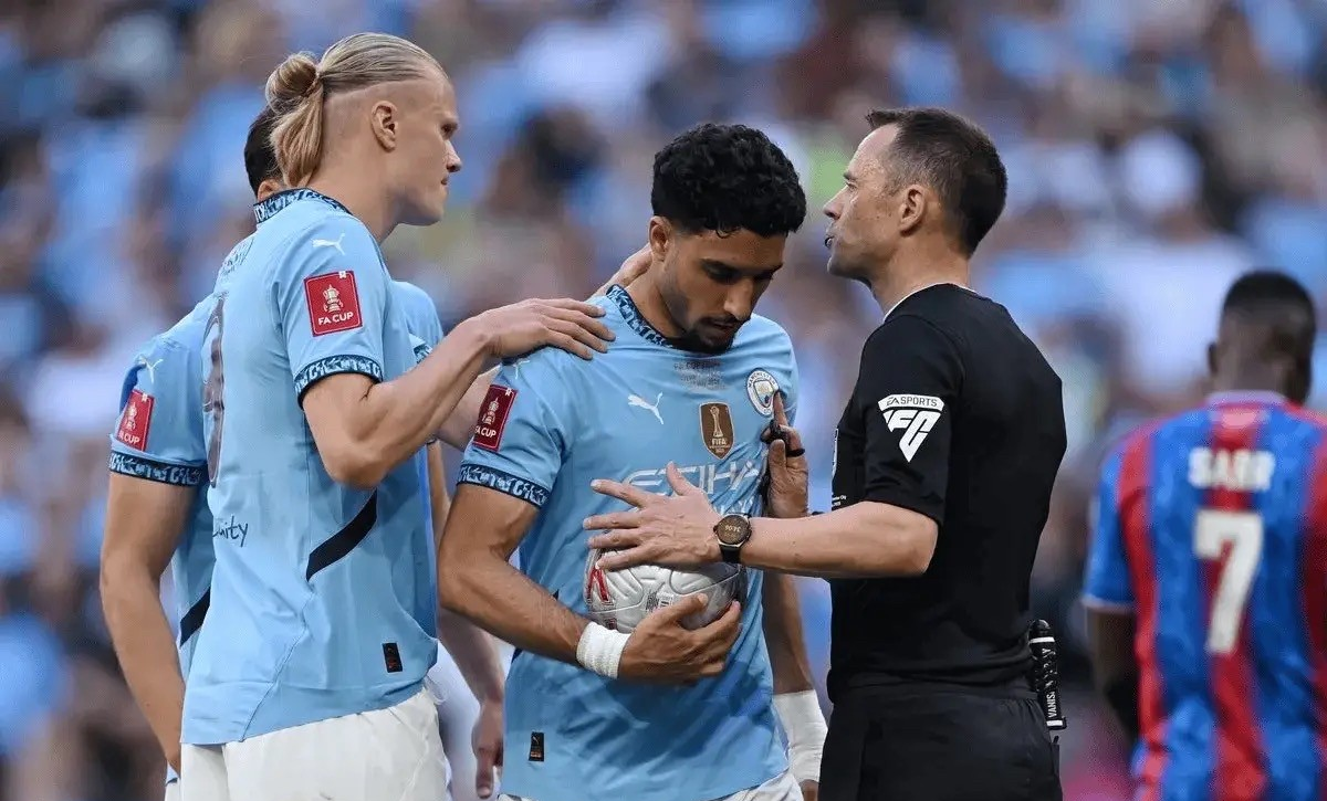 米兰网页版 -赛地聚焦：意大利杯国际比赛日热度飙升，法兰克福主帅复盘，悬念犹存，纪律约束更严格的简单介绍