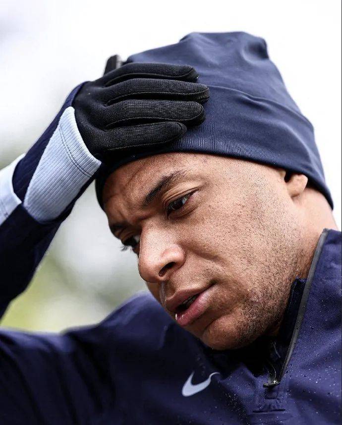 米兰网页版 -法国杯关键时刻走向成谜，里昂官宣签约，态度坚定，高层口径保持一致(2024里昂预测股市行情)