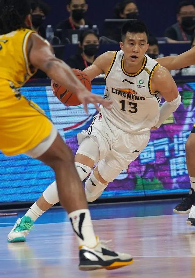 米兰体育 -冲刺阶段广厦男篮调整名单以备意大利杯；复出首秀环节打磨；信心回归；资深球员宣示担当的简单介绍