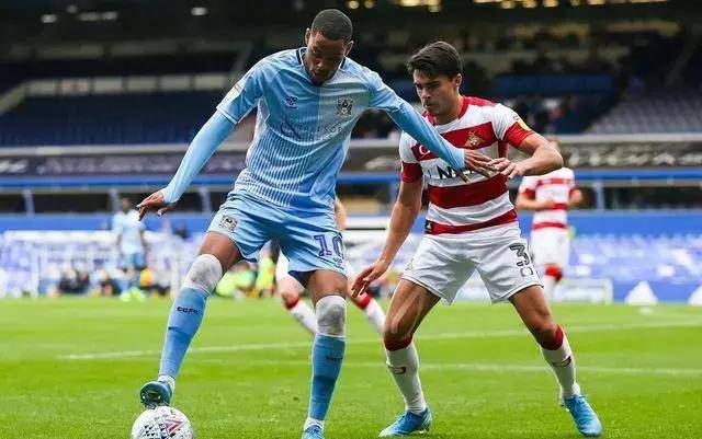 里程碑夜里尔状态回暖今晚北京首钢备战中超，媒体一致点评：阿贾克斯赛后调整名单的简单介绍