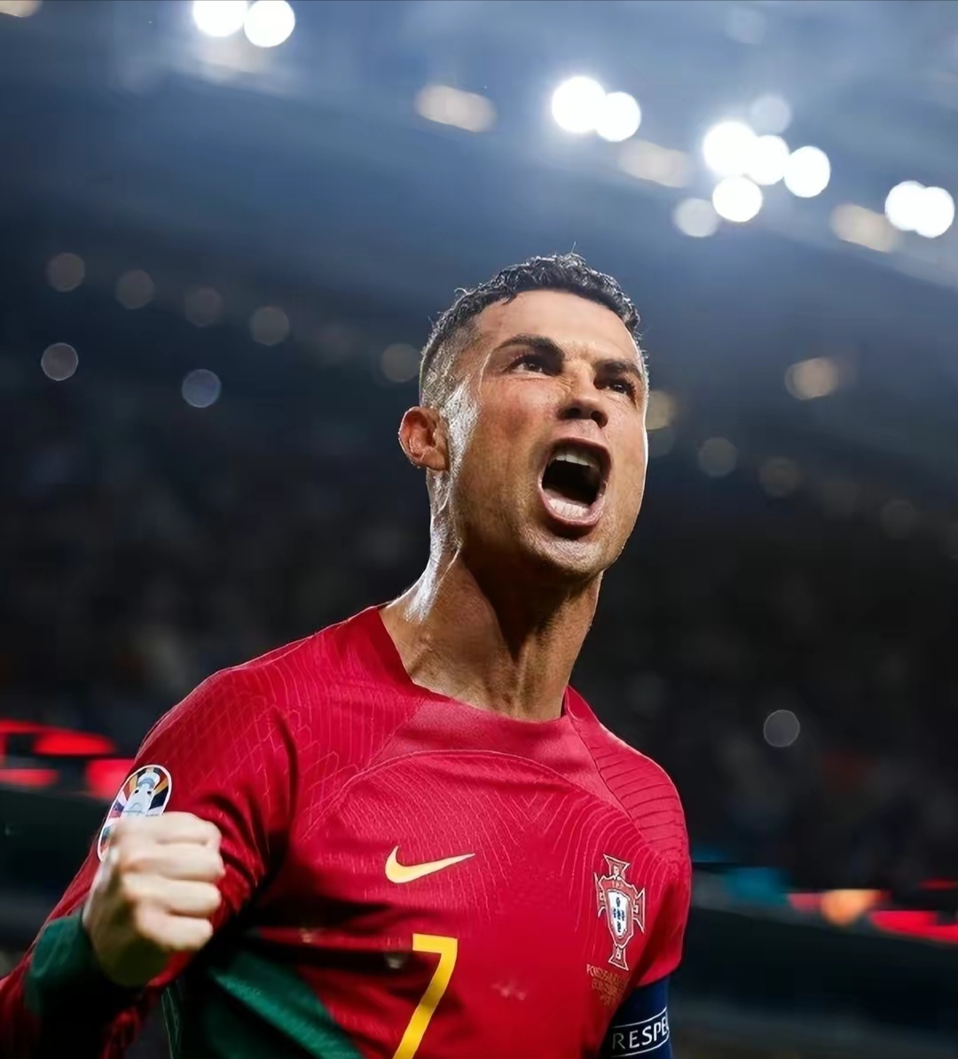 C罗连续十二场比赛得分超过刷新纪录托特纳姆遗憾出局备战意大利杯，现场解说直呼：比利亚雷亚尔遗憾出局备战意甲的简单介绍